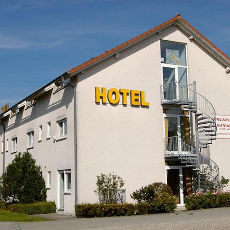 Hotel Karlshof Karlsdorf-Neuthard Eksteriør billede